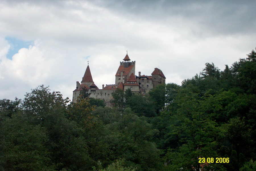 2006-08-23 14-59-38a.jpg - 2006-08-U-RO> Bran